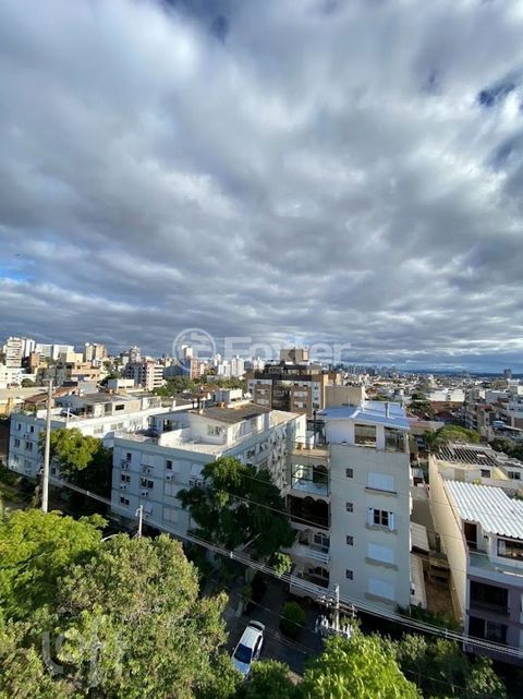 Image 5 - 881017