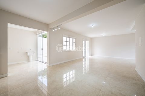 Image 9 - 881020