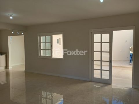 Image 3 - 881020