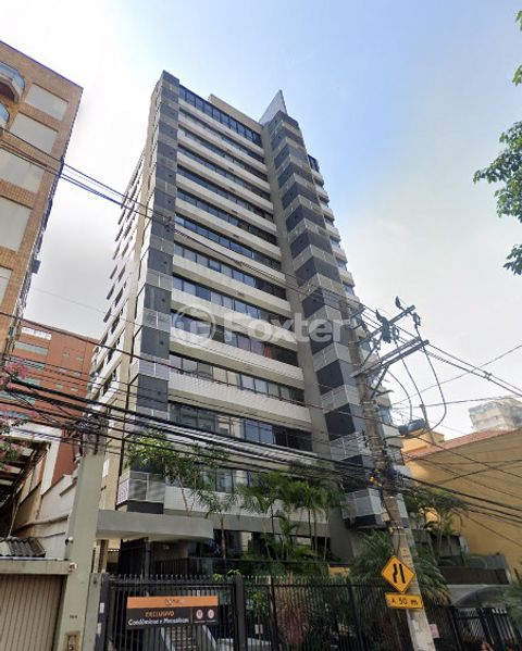 Image 3 - 881039