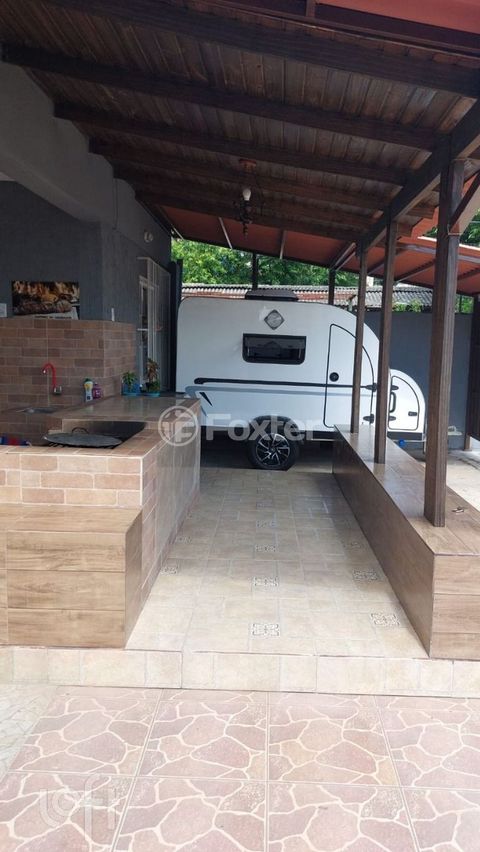 Image 7 - 881054