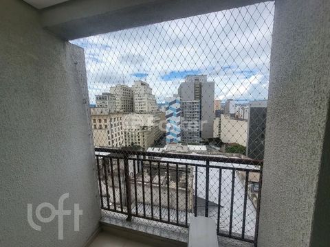 Image 11 - 881058