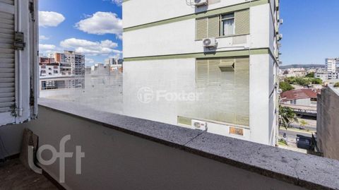 Image 5 - 881059