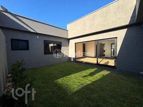 Image 3 - 881069