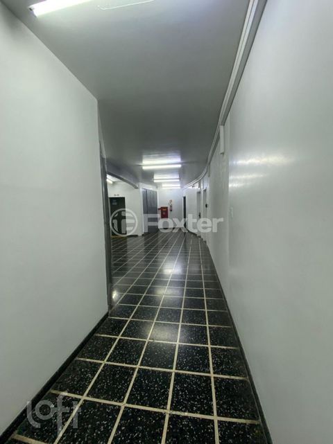 Image 2 - 881072