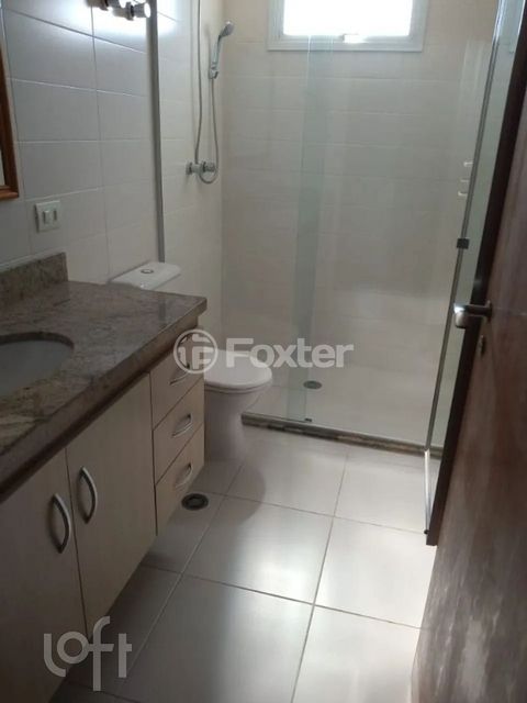 Image 9 - 881073