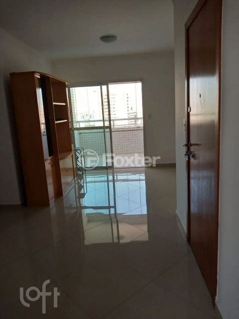 Image 7 - 881073