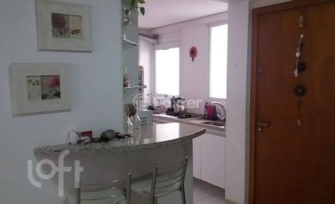 Image 6 - 881077