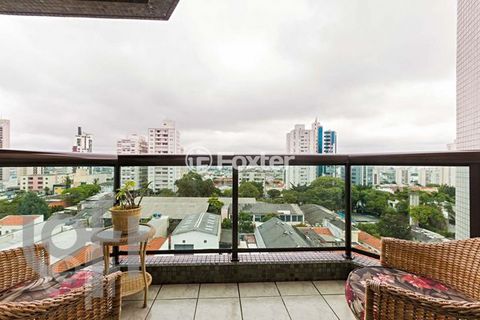 Image 1 - 881102