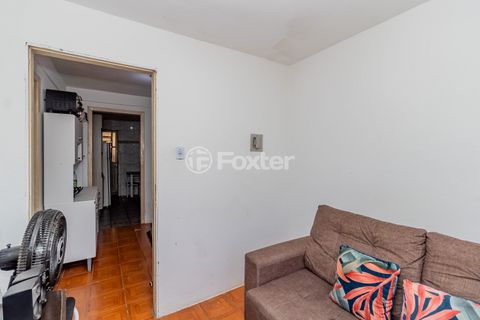 Image 3 - 881115