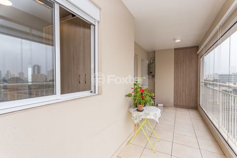 Image 3 - 881167