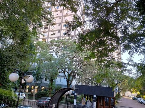 Image 1 - 881171