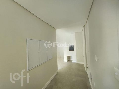 Image 8 - 881177