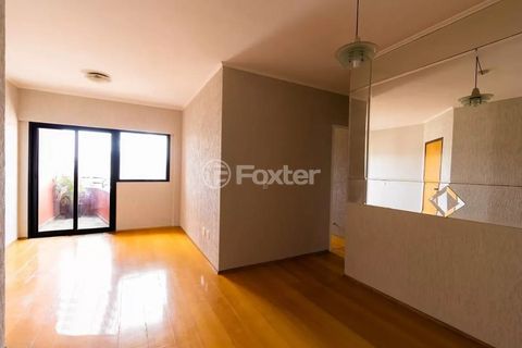 Image 1 - 881181