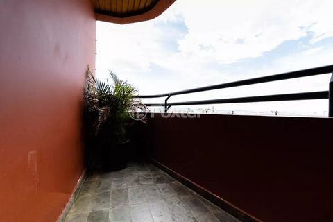 Image 3 - 881181
