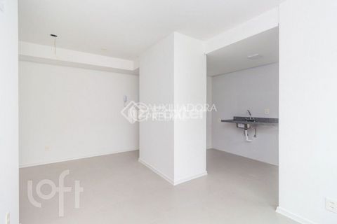 Image 1 - 881193