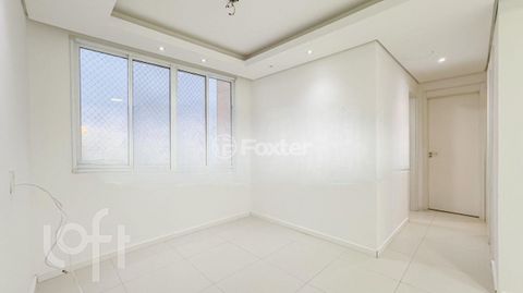 Image 10 - 881213