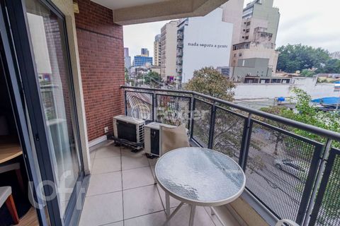 Image 8 - 881214