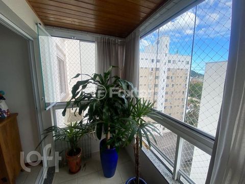 Image 3 - 881228