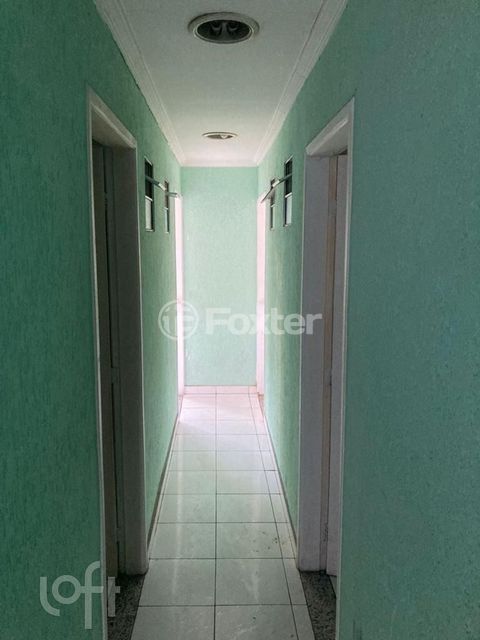 Image 4 - 881295