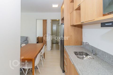 Image 7 - 881297