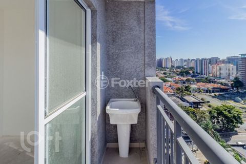 Image 1 - 881303