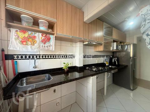 Image 7 - 881345