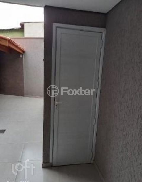 Image 9 - 881382