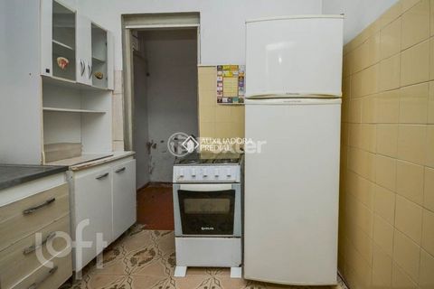 Image 10 - 881383