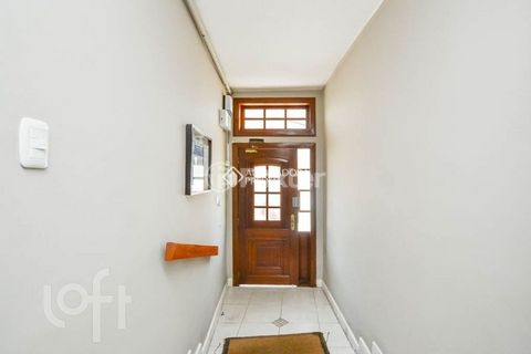 Image 16 - 881383