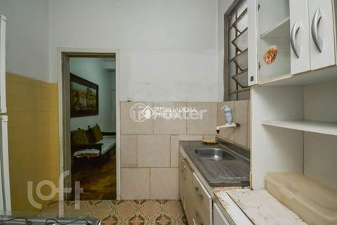 Image 9 - 881383