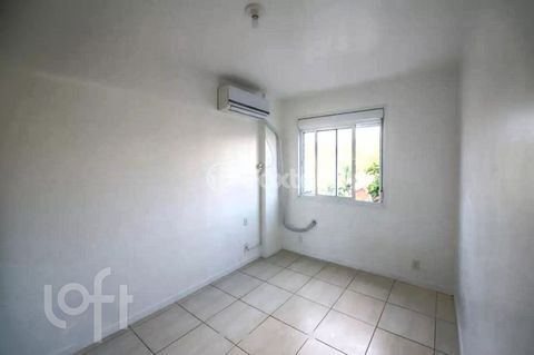 Image 9 - 881384