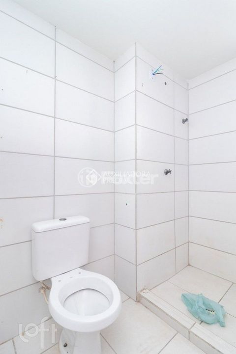 Image 8 - 881391
