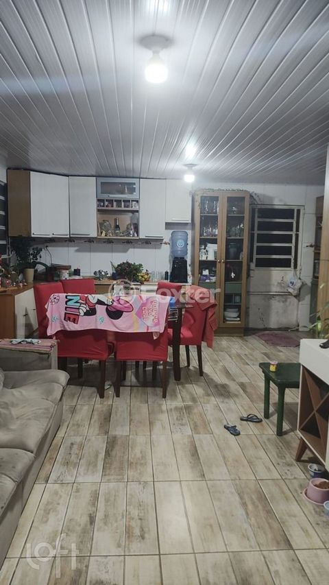 Image 8 - 881402