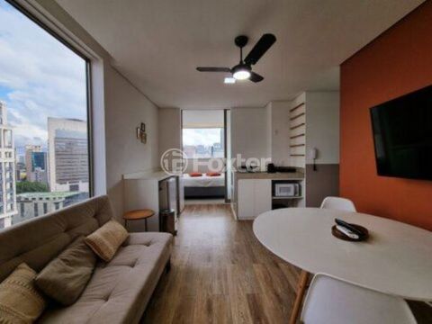 Image 3 - 881410