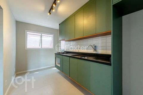 Image 4 - 881412