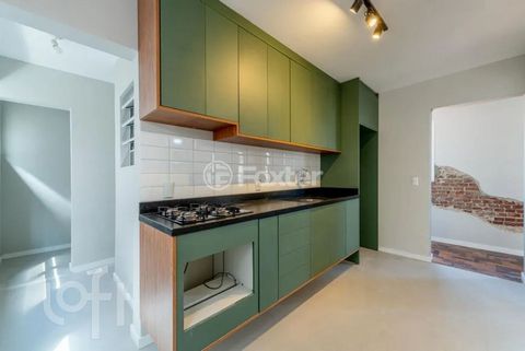 Image 6 - 881412