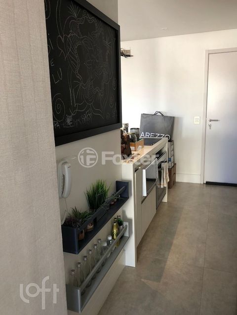 Image 3 - 881415