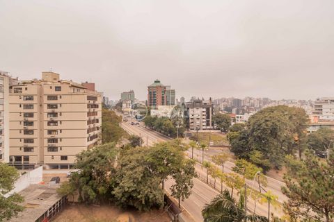 Image 2 - 881417