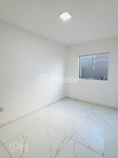 Image 2 - 881420