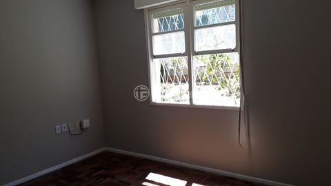 Image 3 - 881423