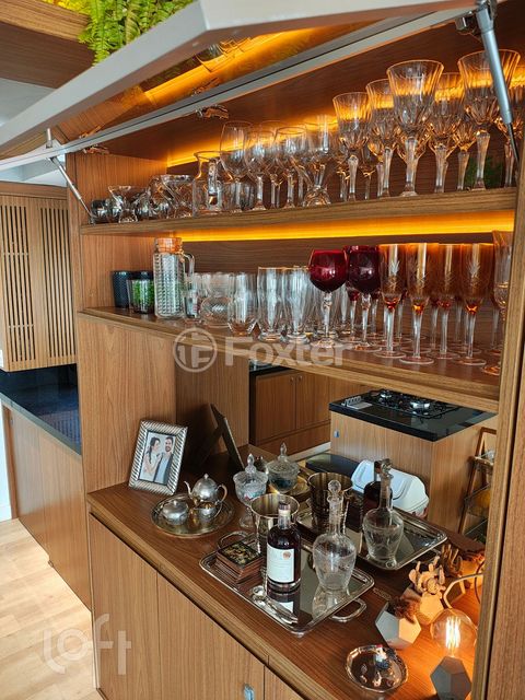 Image 8 - 881454