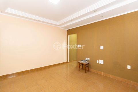 Image 8 - 881456