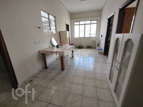 Image 1 - 881457