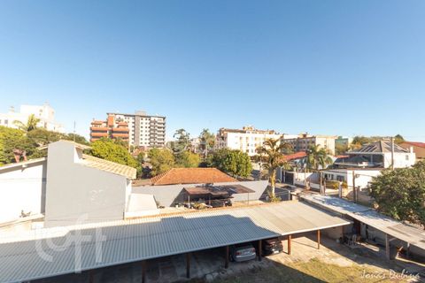 Image 7 - 881462
