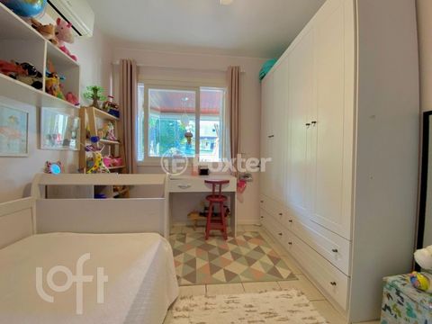 Image 7 - 881463