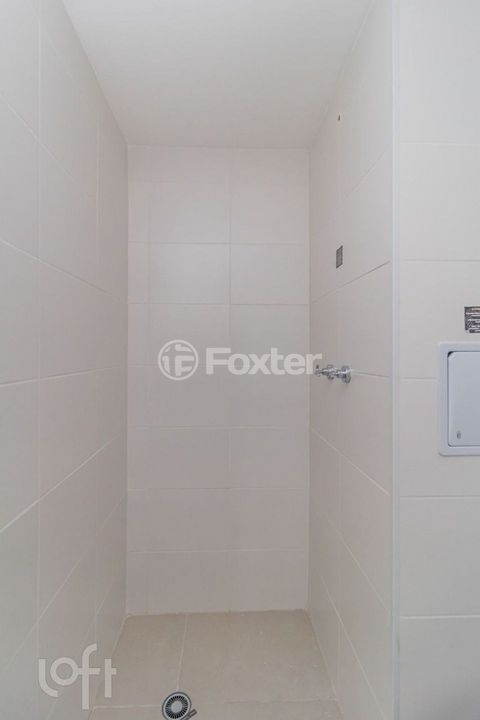 Image 8 - 881473