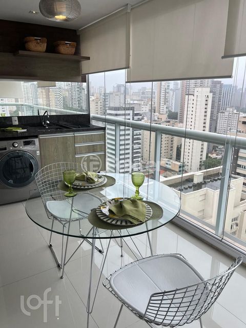 Image 3 - 881474
