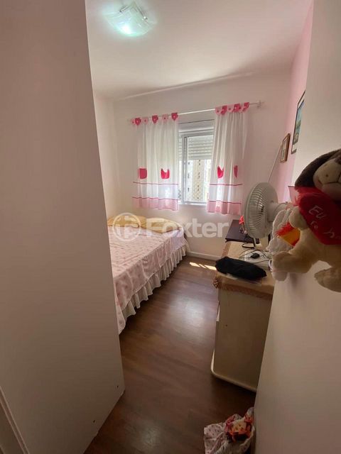 Image 8 - 881478
