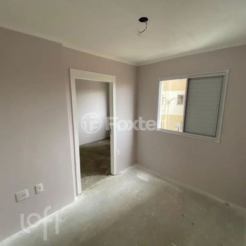 Image 2 - 881479